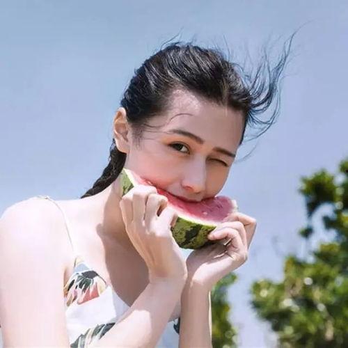 娱乐吃瓜头像女生动漫版,揭秘娱乐圈幕后故事 第2张 娱乐吃瓜头像女生动漫版,揭秘娱乐圈幕后故事 第2张