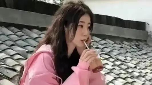 张老师是老公爆料的吗视频,视频背后惊人真相  第3张
