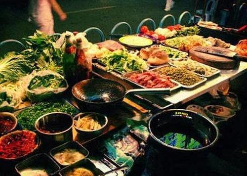 网红宵夜吃瓜图片,揭秘夜宵界的潮流美食盛宴 第3张 网红宵夜吃瓜图片,揭秘夜宵界的潮流美食盛宴 第3张