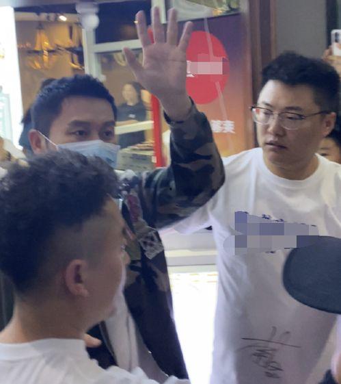 大黑牛最新爆料,揭秘娱乐圈不为人知的幕后真相 第3张 大黑牛最新爆料,揭秘娱乐圈不为人知的幕后真相 第3张