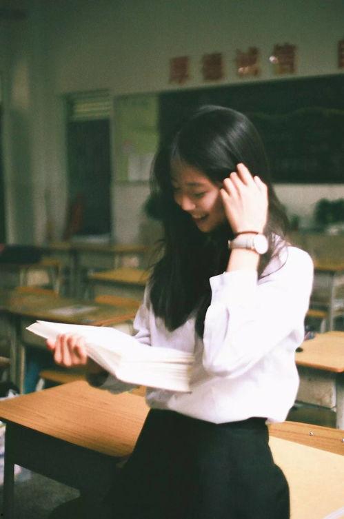 东莞校服爆料视频曝光,揭秘校园时尚新潮流 第2张 东莞校服爆料视频曝光,揭秘校园时尚新潮流 第2张