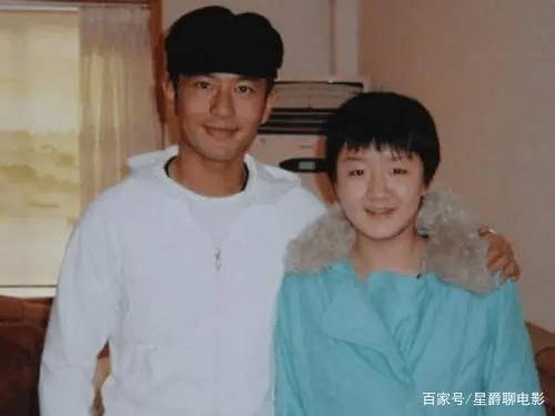娱乐圈吃瓜兄弟是谁,揭秘明星背后的神秘关系 第3张 娱乐圈吃瓜兄弟是谁,揭秘明星背后的神秘关系 第3张